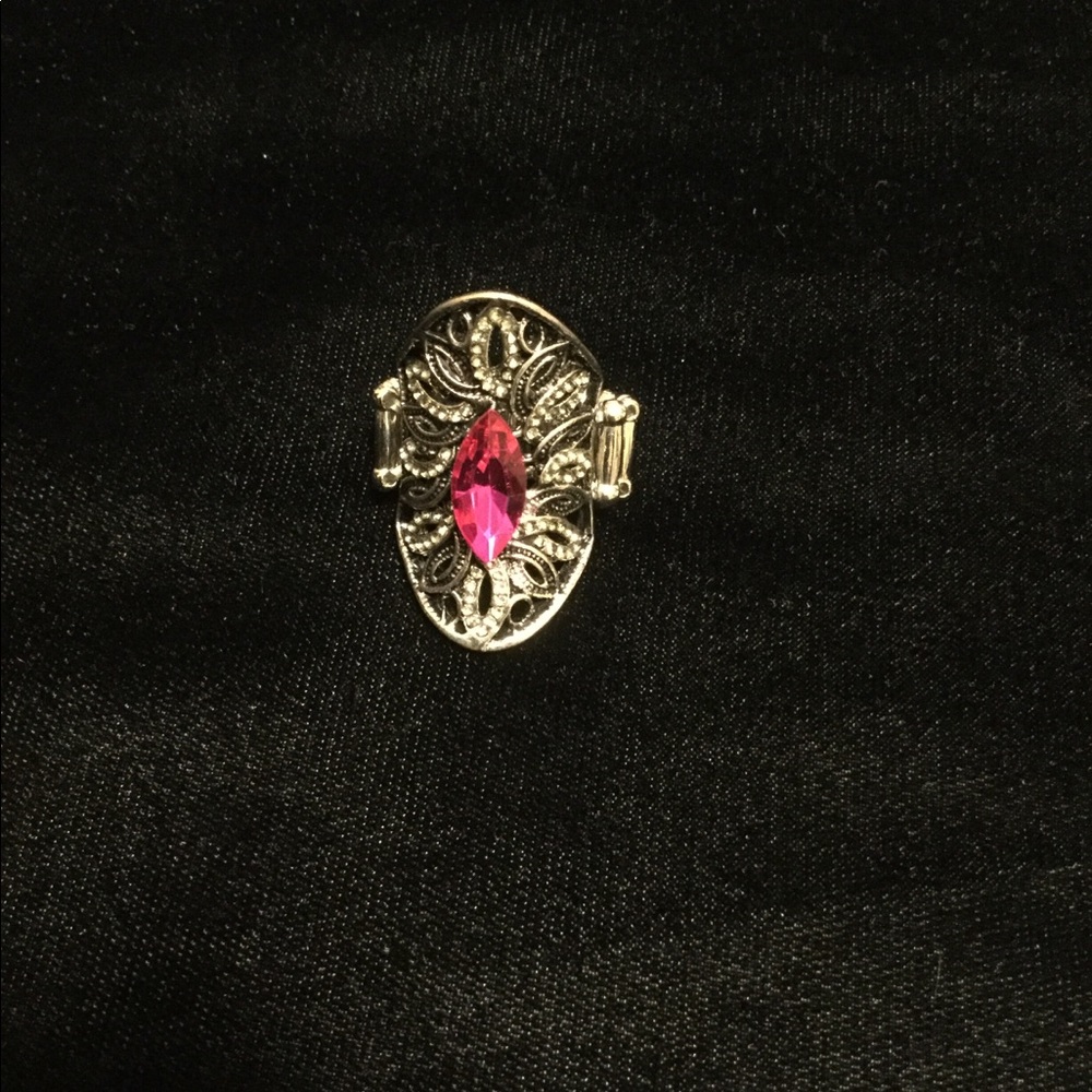 🆕 Pink Ring